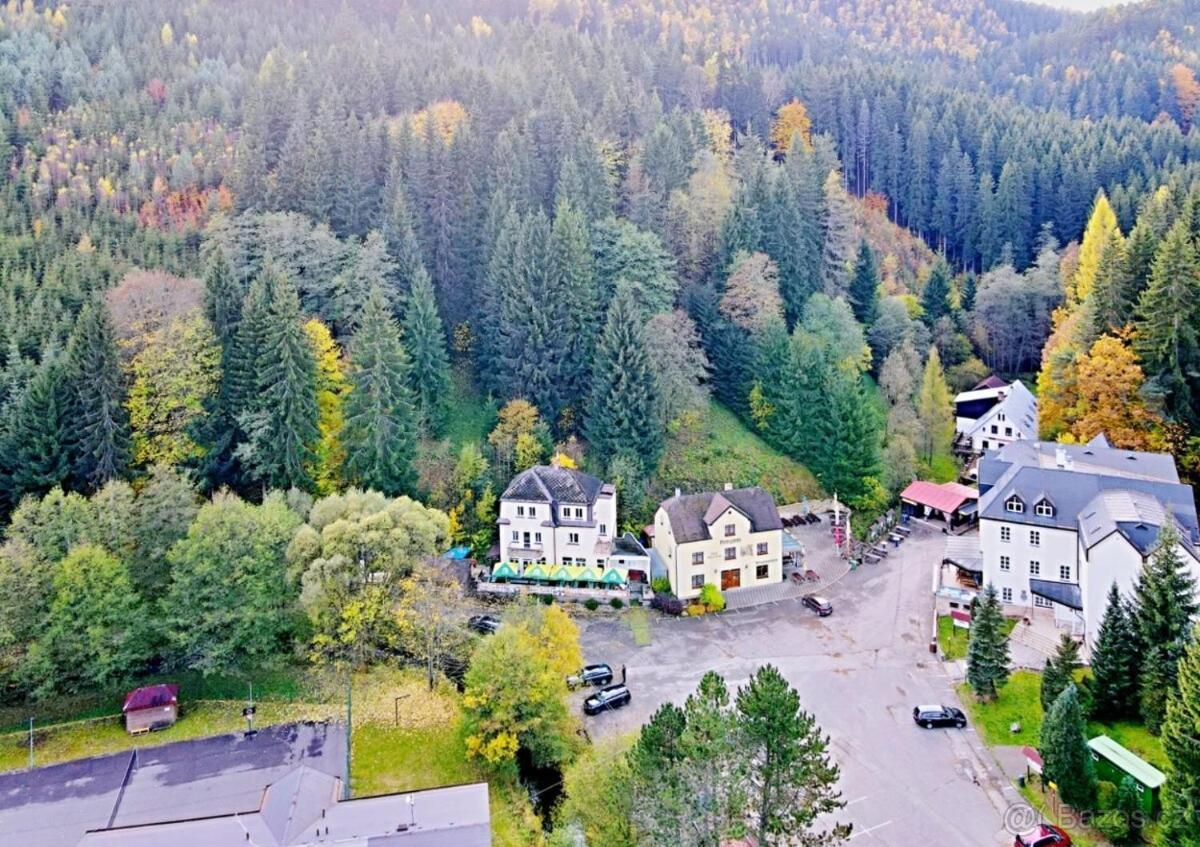 Penzion Severka Teplice nad Metují エクステリア 写真