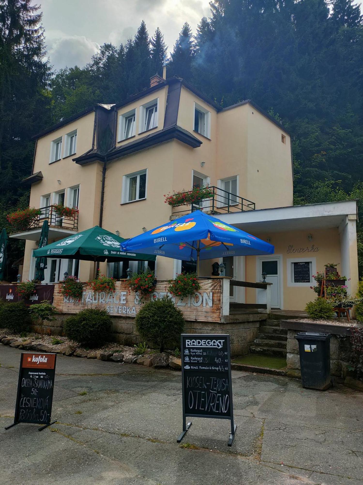 Penzion Severka Teplice nad Metují エクステリア 写真